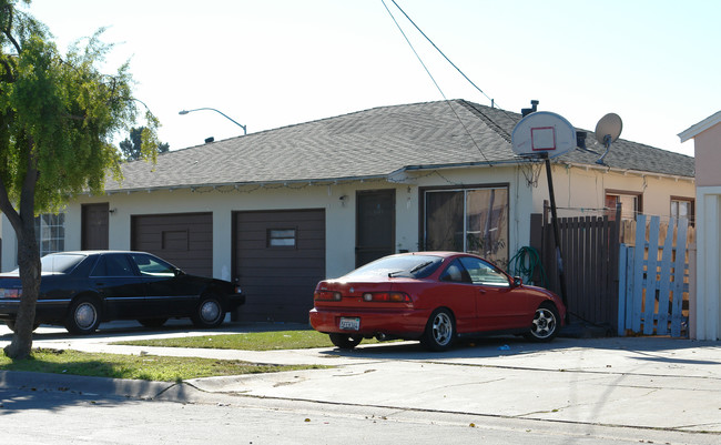 1130 Mohar St in Salinas, CA - Building Photo - Building Photo