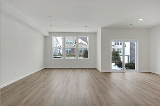 5918 Hawkweed Dr in Naperville, IL - Building Photo - Building Photo