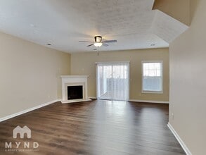 3822 Austin Park Ln in Decatur, GA - Foto de edificio - Building Photo