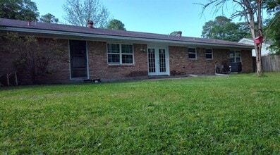608 Willow Bend Dr in Lufkin, TX - Building Photo - Building Photo