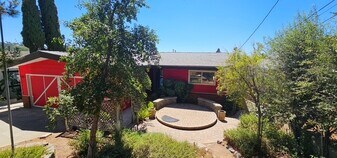 141 E 11th Ave in Escondido, CA - Building Photo