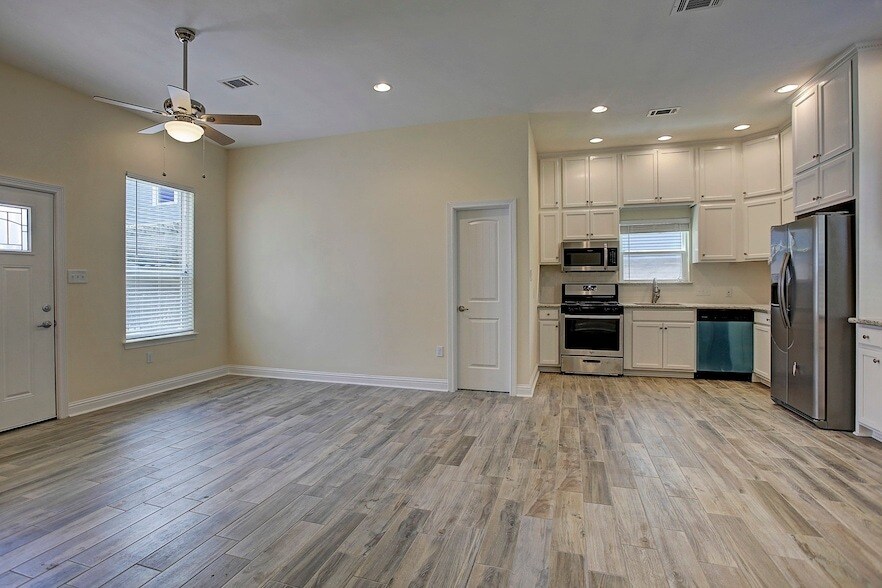 1541 Ashland St in Houston, TX - Building Photo