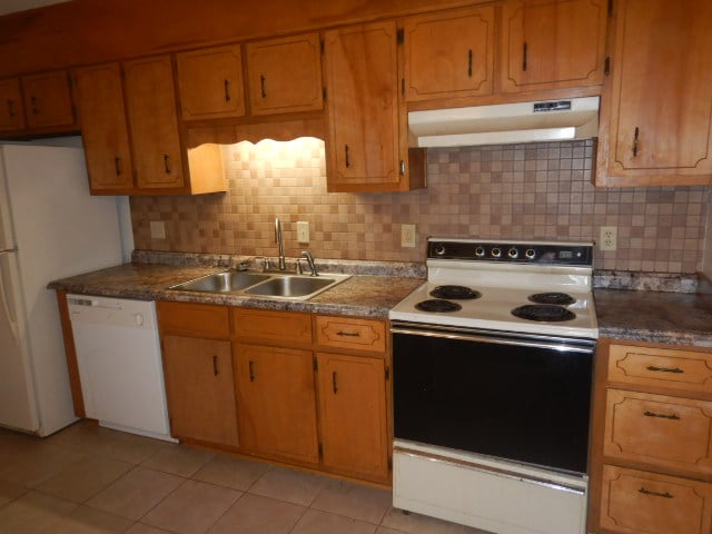 2114 Hollyhill Rd, Unit 1 in Pensacola, FL - Building Photo - Building Photo