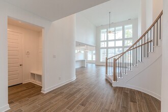 215 Warbler Song Dr in Willis, TX - Building Photo - Building Photo