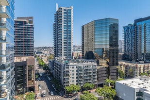 Allegro Towers in San Diego, CA - Building Photo