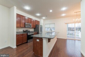 136 Mercer Ct in Fairless Hills, PA - Building Photo - Building Photo