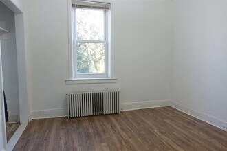 187 Hopkins Ave in Jersey City, NJ - Building Photo - Building Photo