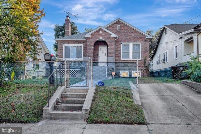 property at 1523 Beaver Heights Ln