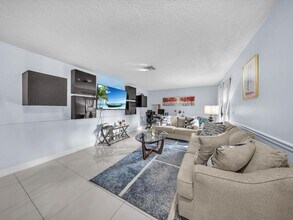 2496 NW 99th Ave in Coral Springs, FL - Building Photo - Building Photo