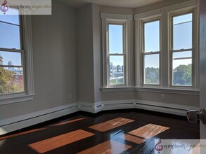 717 Parker St, Unit 2 in Boston, MA - Building Photo - Building Photo