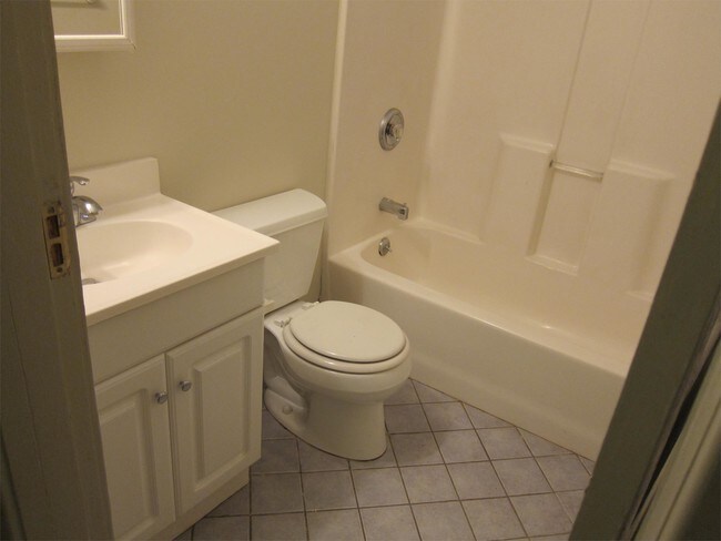 4175 Castleman Ave-Unit -4175 in St. Louis, MO - Building Photo - Building Photo