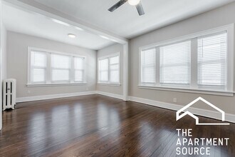 5306 N Ashland Ave, Unit 3 in Chicago, IL - Foto de edificio - Building Photo