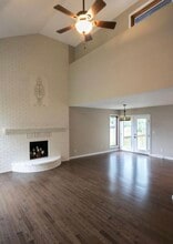 7 Christie Ln in Fort Edward, NY - Foto de edificio - Building Photo