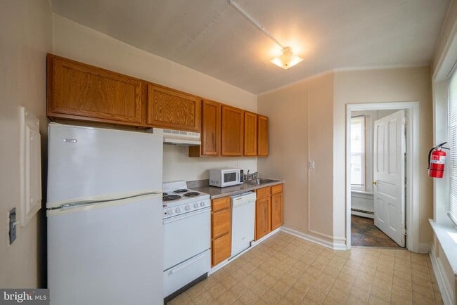 301 S Broad St in Kennett Square, PA - Building Photo - Building Photo