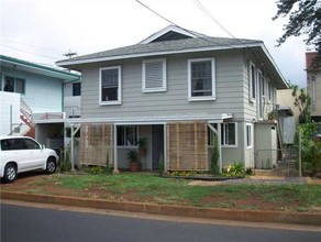 1812 Algaroba St in Honolulu, HI - Building Photo - Building Photo