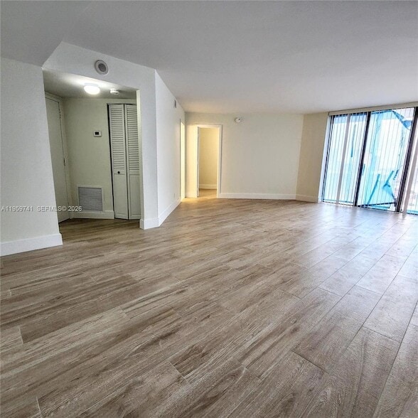 18181 NE 31st Ct, Unit 2505 in Aventura, FL - Building Photo - Building Photo