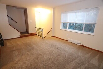 3246 Ladoga St in Pittsburgh, PA - Building Photo - Building Photo