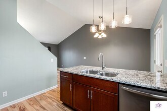 15828 Blackwalnut St in Omaha, NE - Building Photo - Building Photo