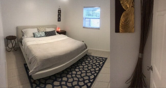 1097 Highlands Dr, Unit 4 in Naples, FL - Building Photo - Building Photo