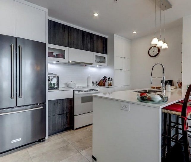 property at 2520 Houston Ave