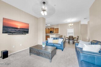 2727 N Price Rd in Chandler, AZ - Building Photo - Building Photo