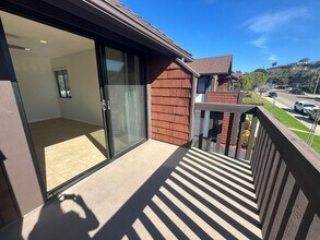 2556 Ocean Cove Dr in Encinitas, CA - Building Photo - Building Photo