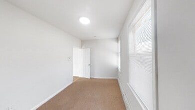 1052 Garfield Ave in Jersey City, NJ - Building Photo - Building Photo