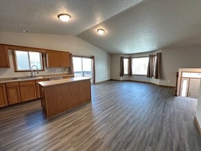 4743 Harvest Dr S in Fargo, ND - Building Photo - Building Photo