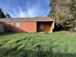 1408 Village Park Pl in West Linn, OR - Building Photo - Building Photo