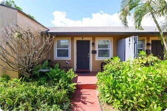 2023 Funston St in Hollywood, FL - Building Photo - Building Photo