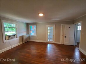 1412 Park Dr-Unit -2 in Charlotte, NC - Foto de edificio - Building Photo