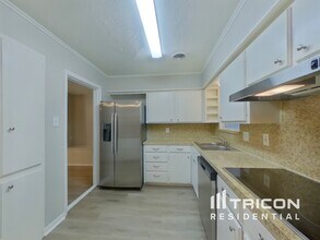 405 Darlene Ln in Arlington, TX - Building Photo - Building Photo