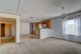 3569 Oakdale Dr in Crouse, NC - Building Photo - Building Photo