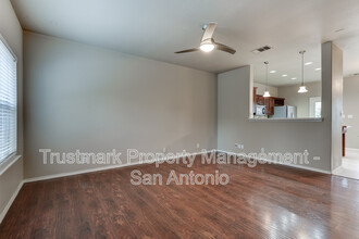 7119 Norman Ln in San Antonio, TX - Building Photo - Building Photo