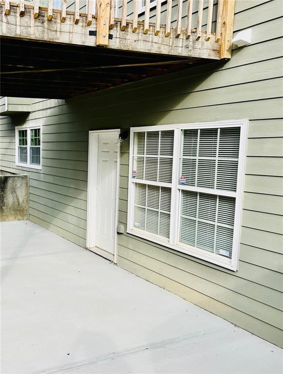 property at 4001 Oak Field Dr