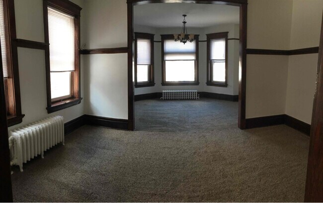 423 N 1st Ave E in Duluth, MN - Building Photo - Building Photo