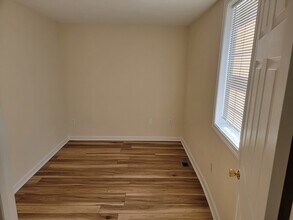 181 Ferry St-Unit -1 in Everett, MA - Building Photo - Building Photo