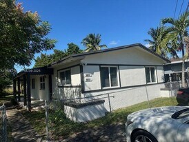 11530 NE 12th Ave in North Miami, FL - Building Photo