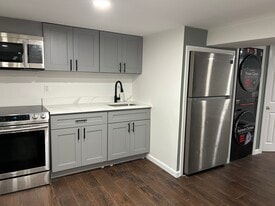 137 Wittberg St in Brentwood, NY - Building Photo
