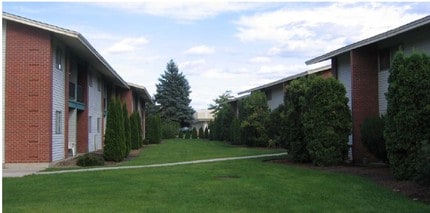 Argonne Terrace Apartments in Spokane, WA - Building Photo - Building Photo