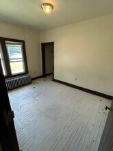 619 Wisconsin St, Unit 619 in Oshkosh, WI - Foto de edificio - Building Photo