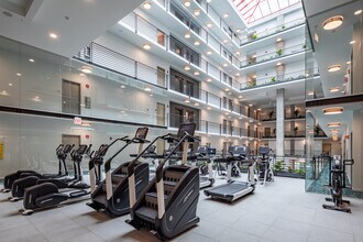 Optima Lakeview in Chicago, IL - Building Photo - Interior Photo