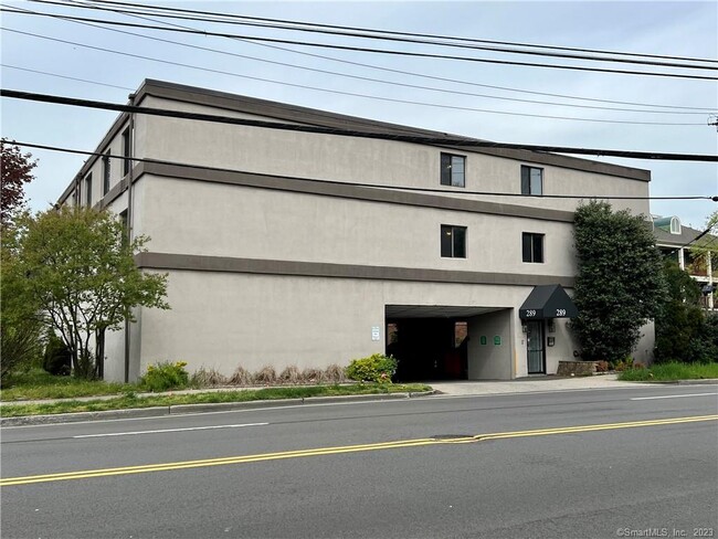 289 Main Ave