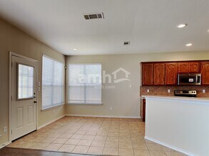 58 N Highland Dr in Sanger, TX - Building Photo - Building Photo