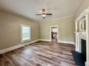 6 S 6th St in Greenville, SC - Building Photo - Building Photo