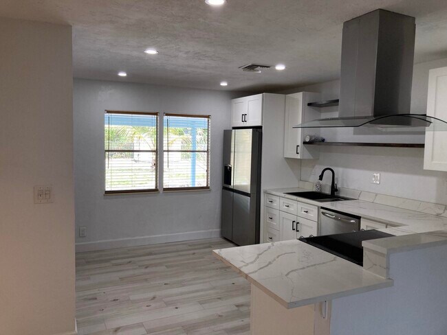 209 Coventry St in Boca Raton, FL - Building Photo - Building Photo