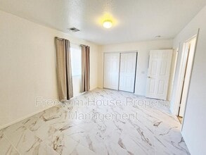 600 San Lorenzo St in Pahrump, NV - Building Photo - Building Photo