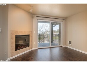 720 NW 185th Ave, Unit 303 in Beaverton, OR - Foto de edificio - Building Photo