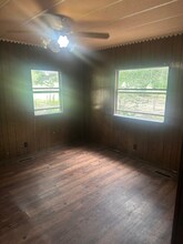 1358 Old Moody Rd in Eddy, TX - Building Photo - Building Photo