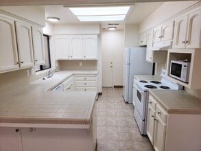 5237 E Lyell Ave in Fresno, CA - Building Photo - Building Photo